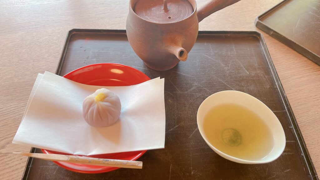 含空院のお茶菓子と煎茶セット