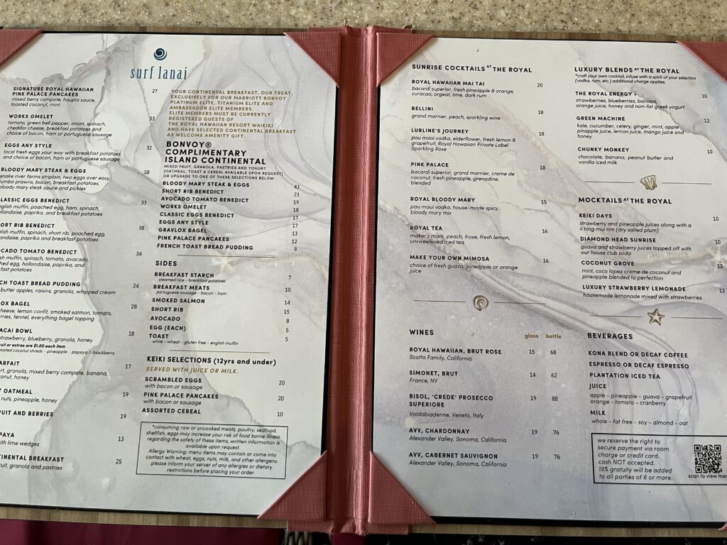 サーフラナイのメニュー表です。