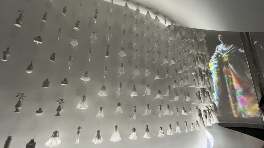 トワルの展示です。